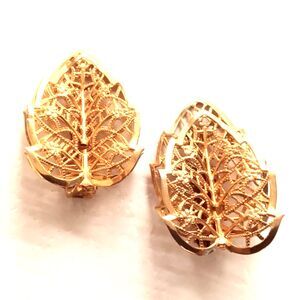 Vintage Judy Lee Gold Tone Filigree Leaf Clip On Statement Earrings